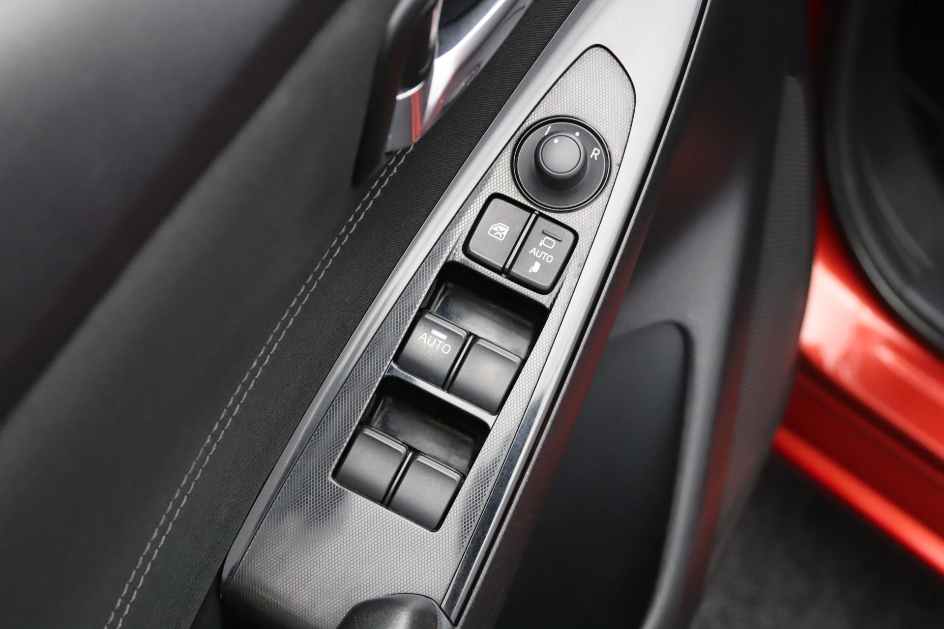 Hoofdafbeelding Mazda 2