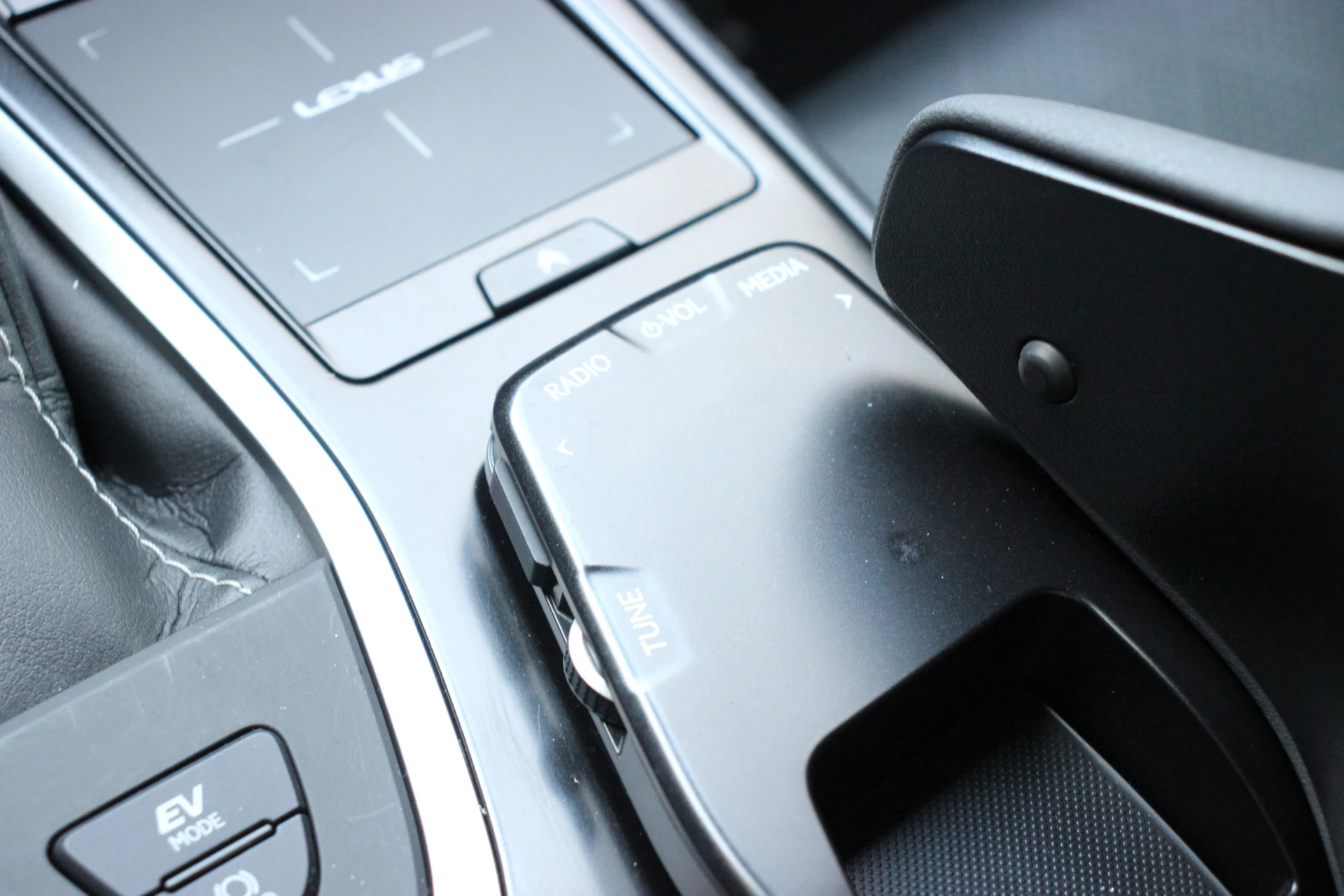 Hoofdafbeelding Lexus UX