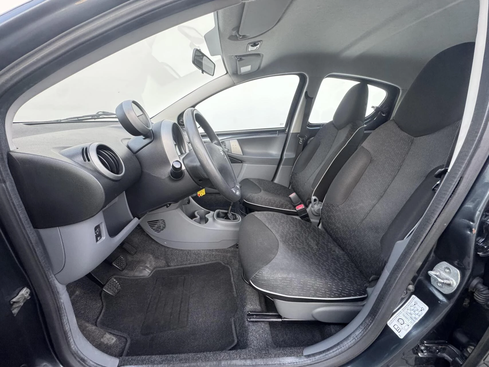 Hoofdafbeelding Peugeot 107