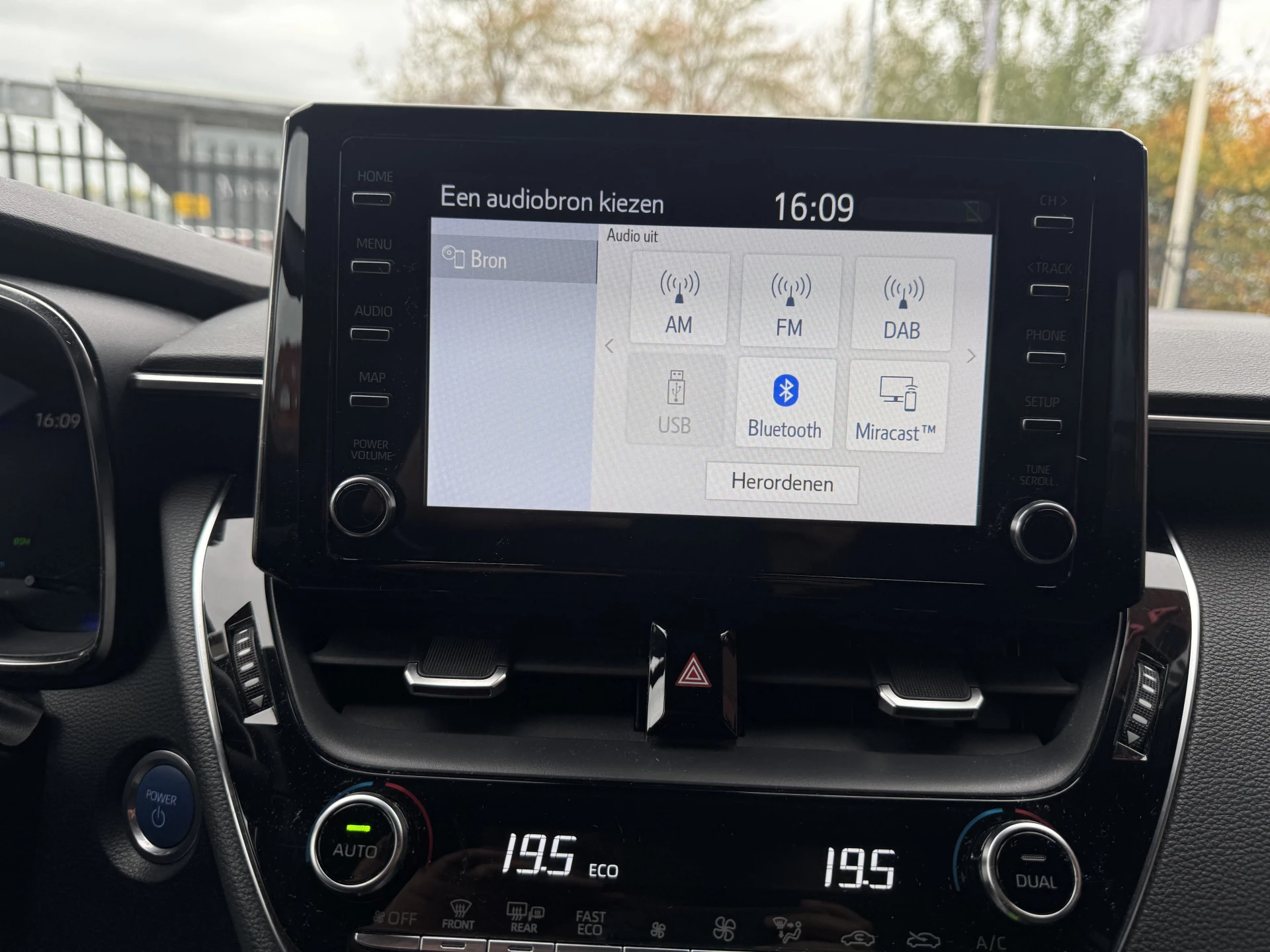 Hoofdafbeelding Toyota Corolla