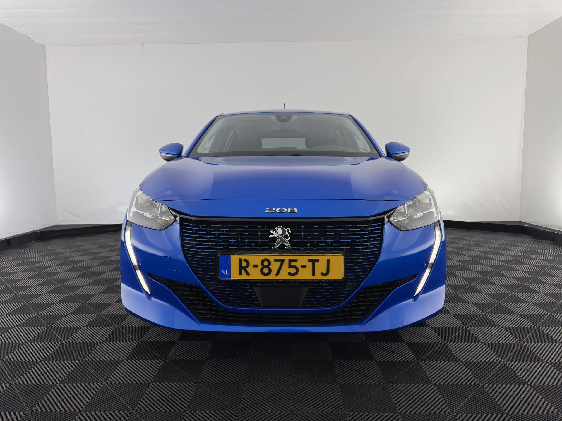 Hoofdafbeelding Peugeot e-208