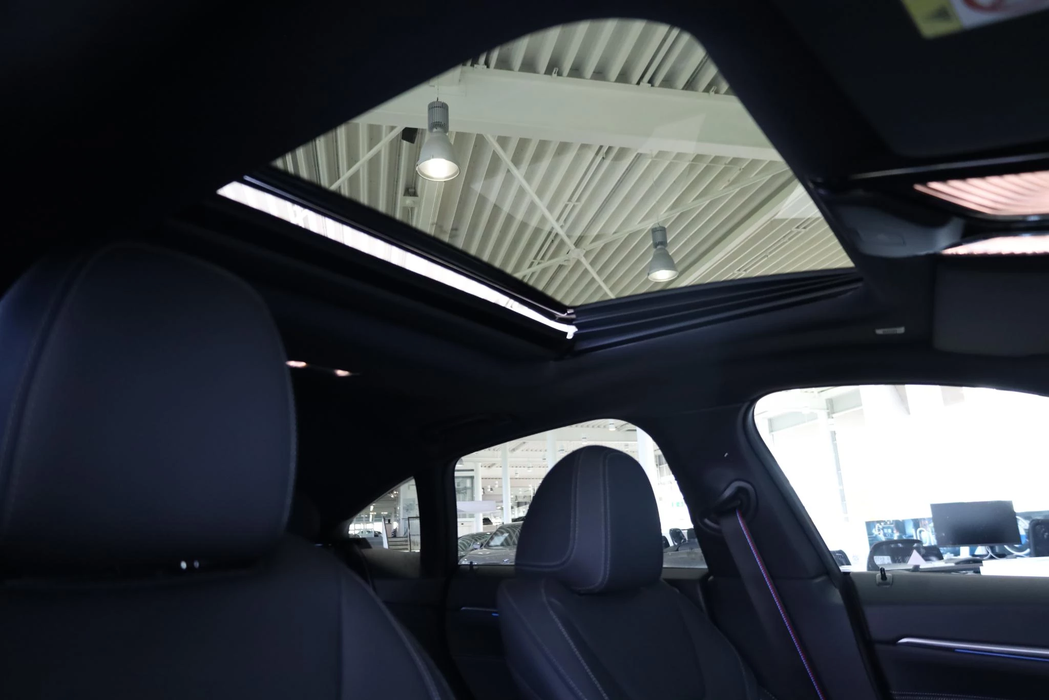 Hoofdafbeelding BMW i4