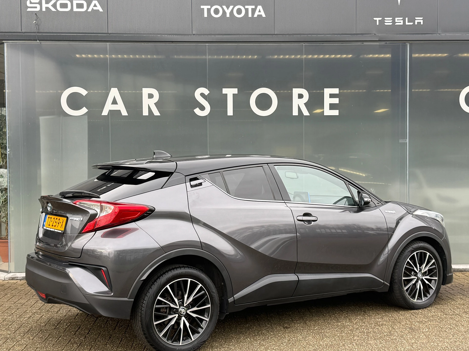 Hoofdafbeelding Toyota C-HR
