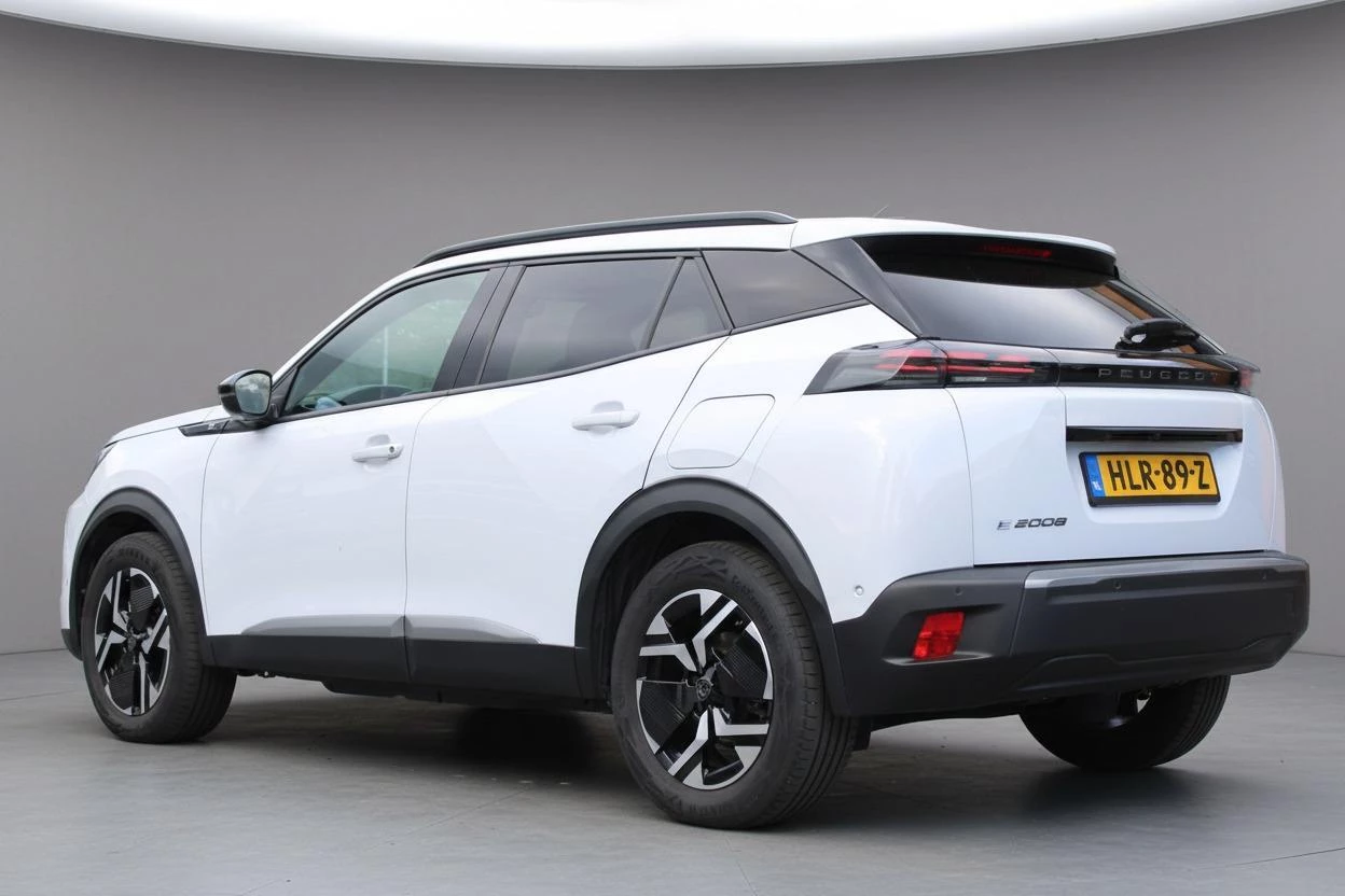 Hoofdafbeelding Peugeot e-2008