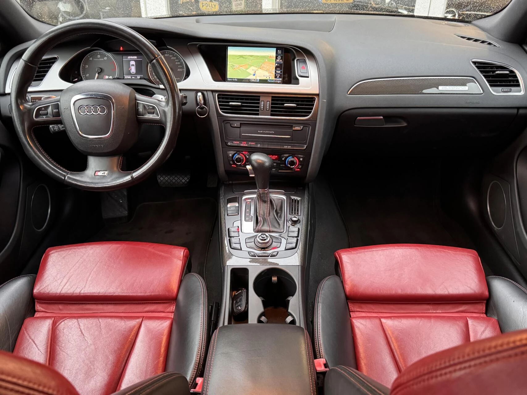 Hoofdafbeelding Audi S4