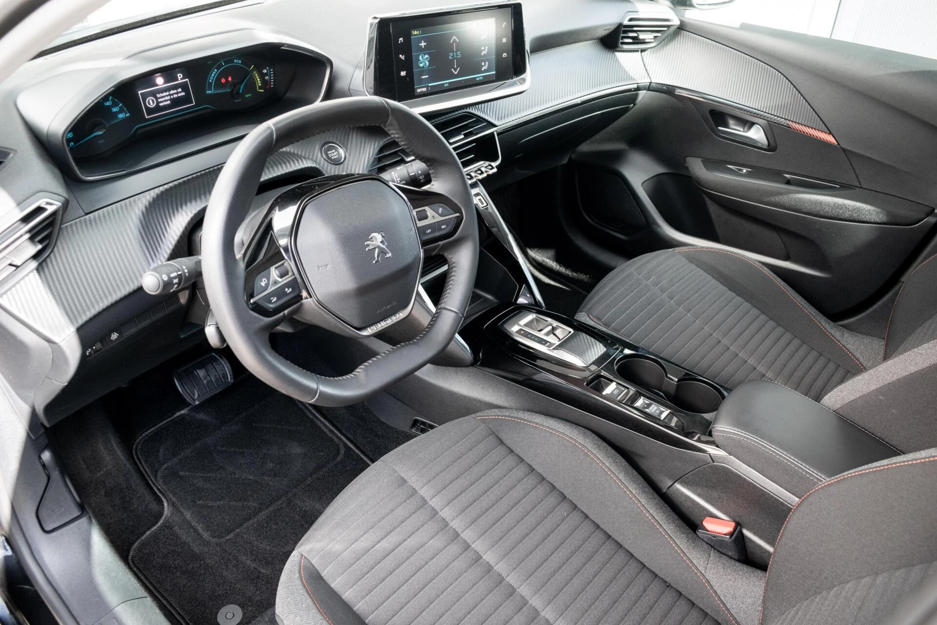 Hoofdafbeelding Peugeot e-208