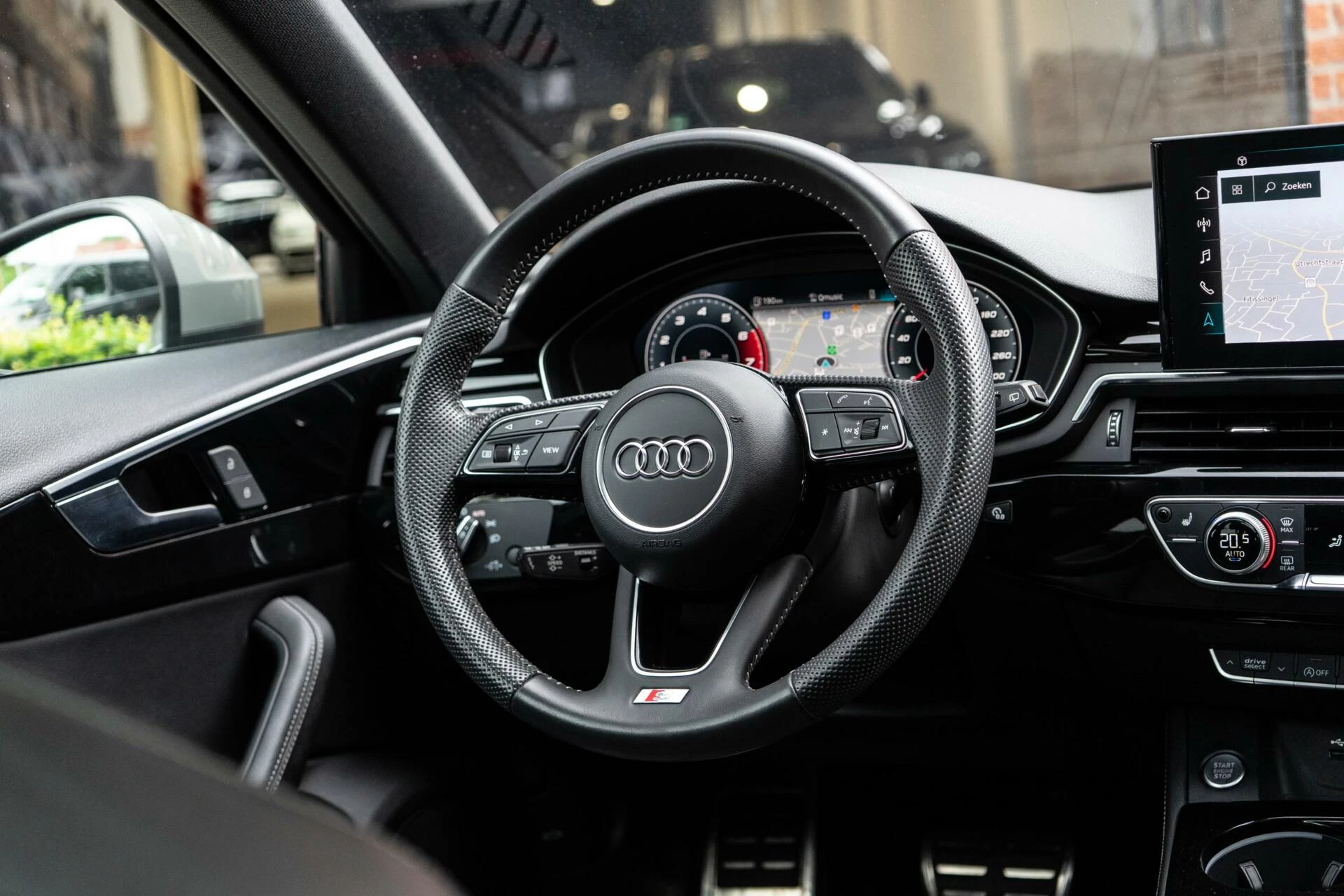 Hoofdafbeelding Audi A4