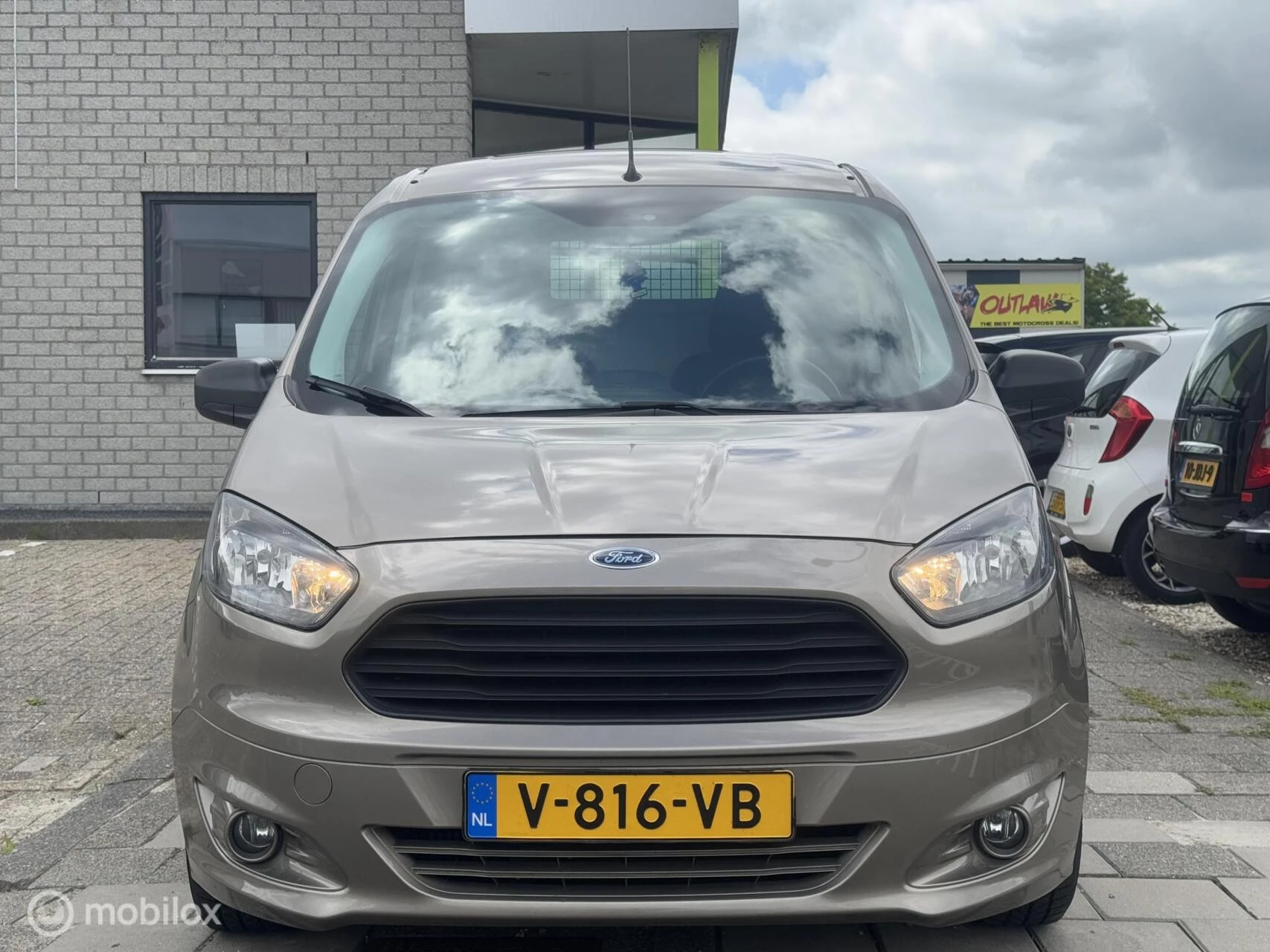 Hoofdafbeelding Ford Transit Courier