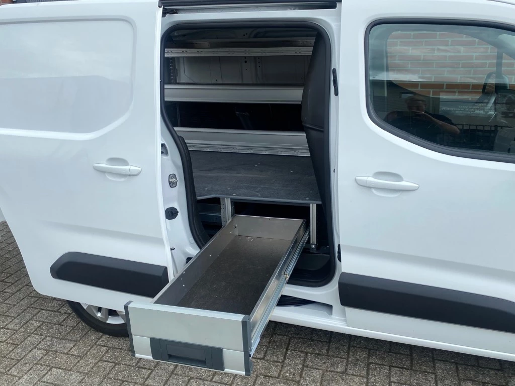 Hoofdafbeelding Peugeot Partner