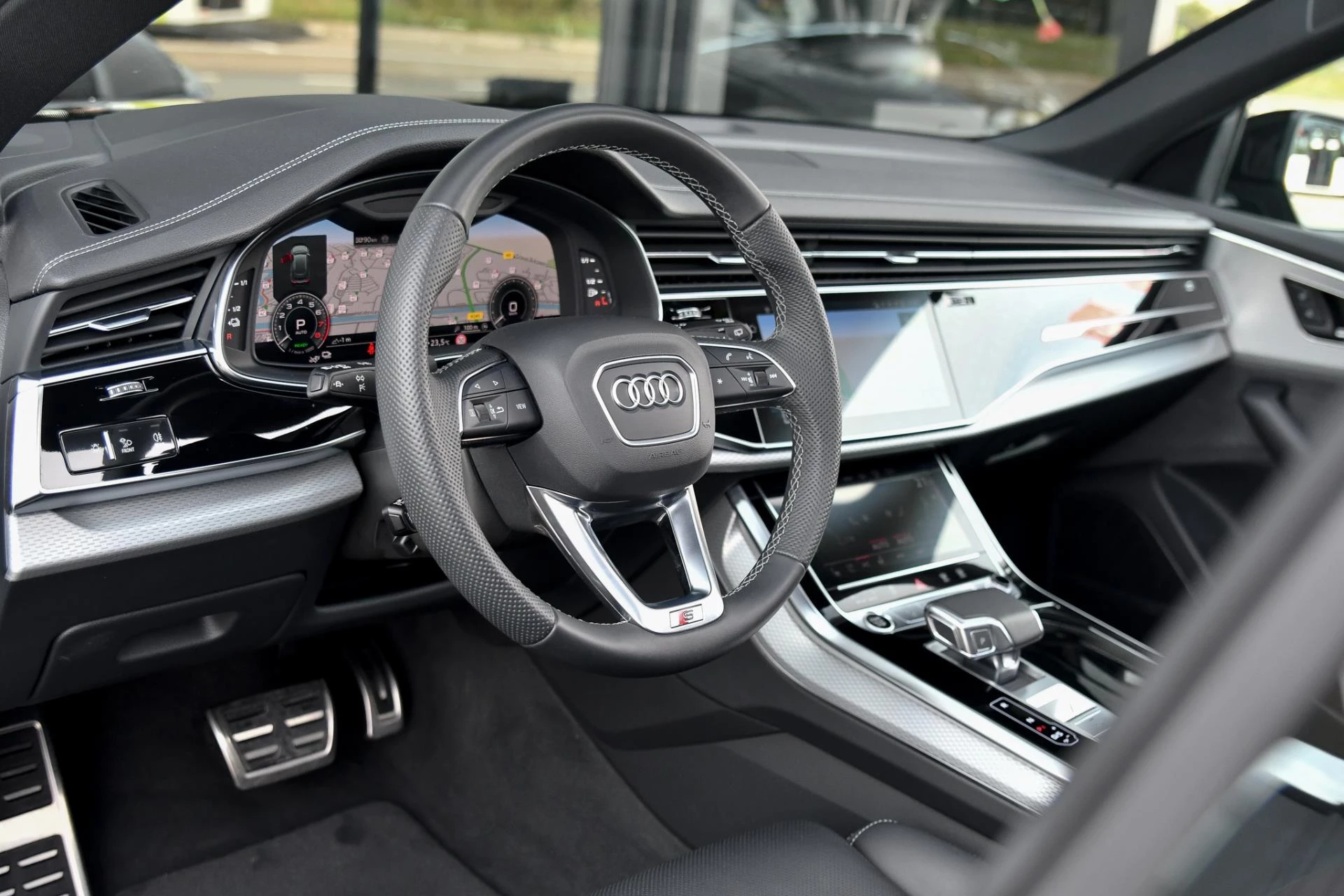 Hoofdafbeelding Audi Q8