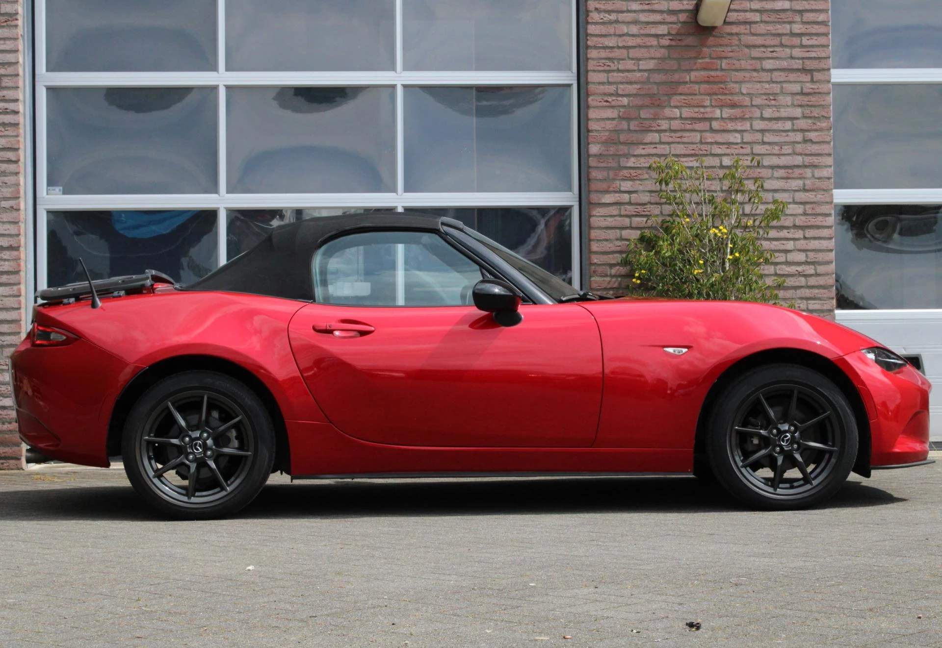 Hoofdafbeelding Mazda MX-5