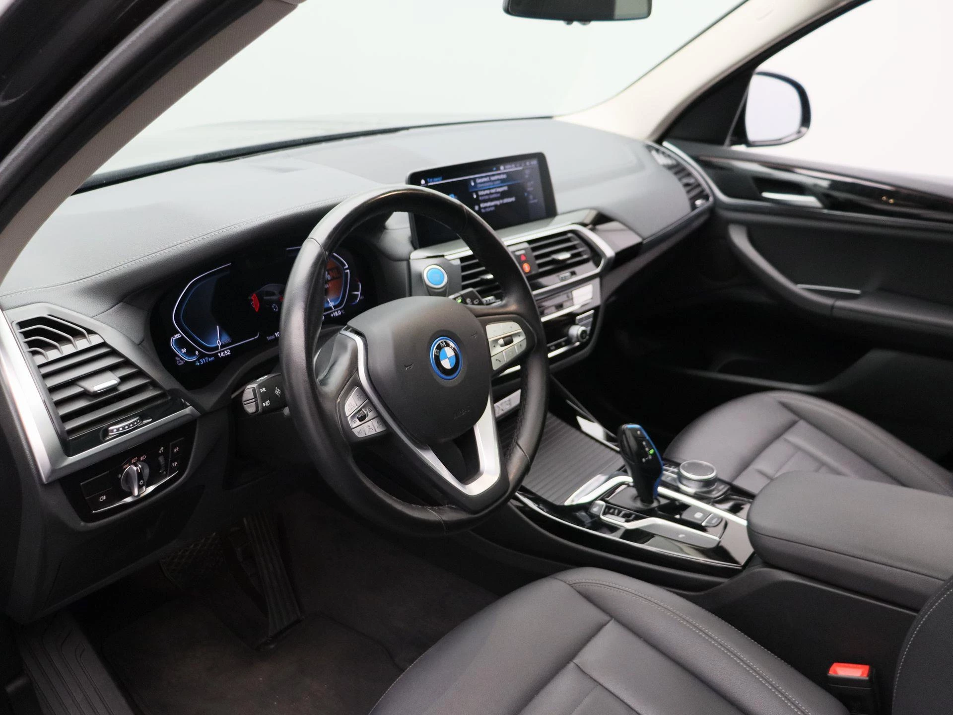 Hoofdafbeelding BMW iX3