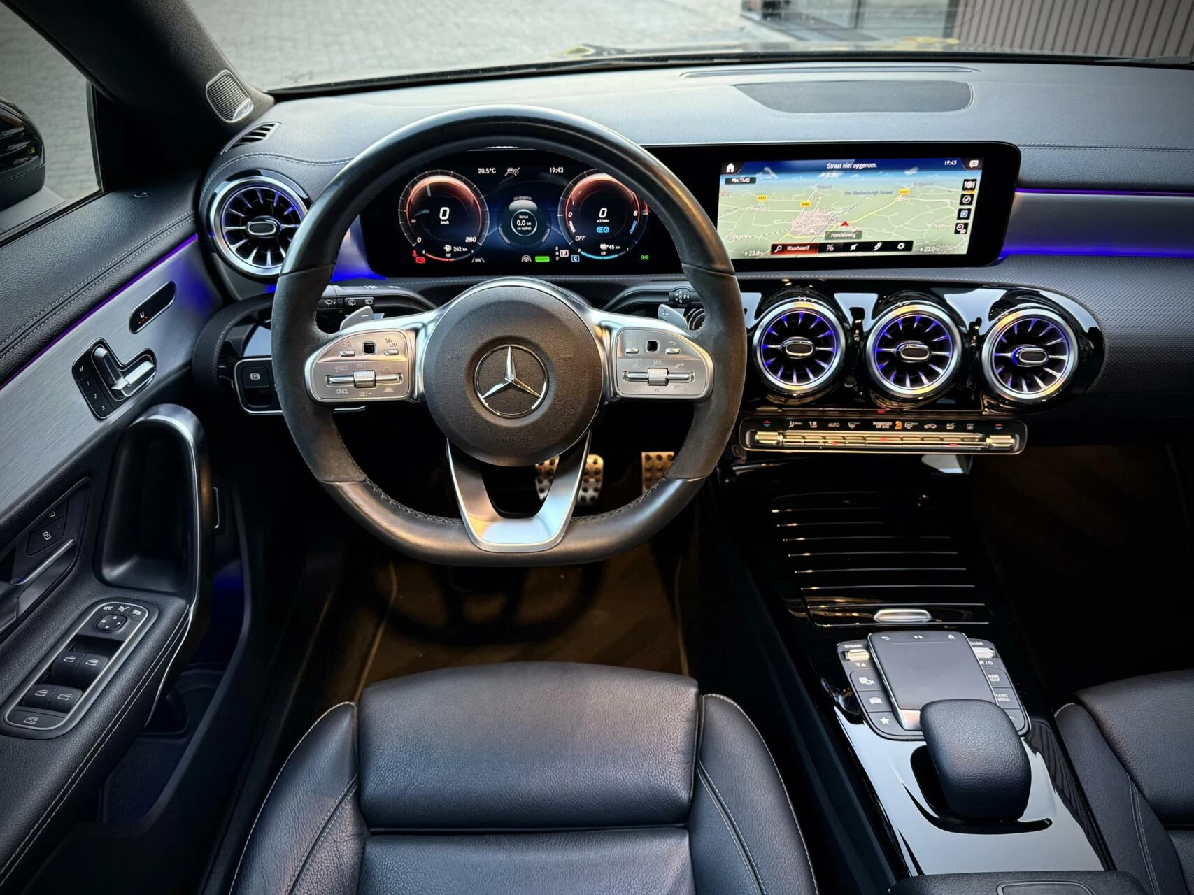 Hoofdafbeelding Mercedes-Benz CLA