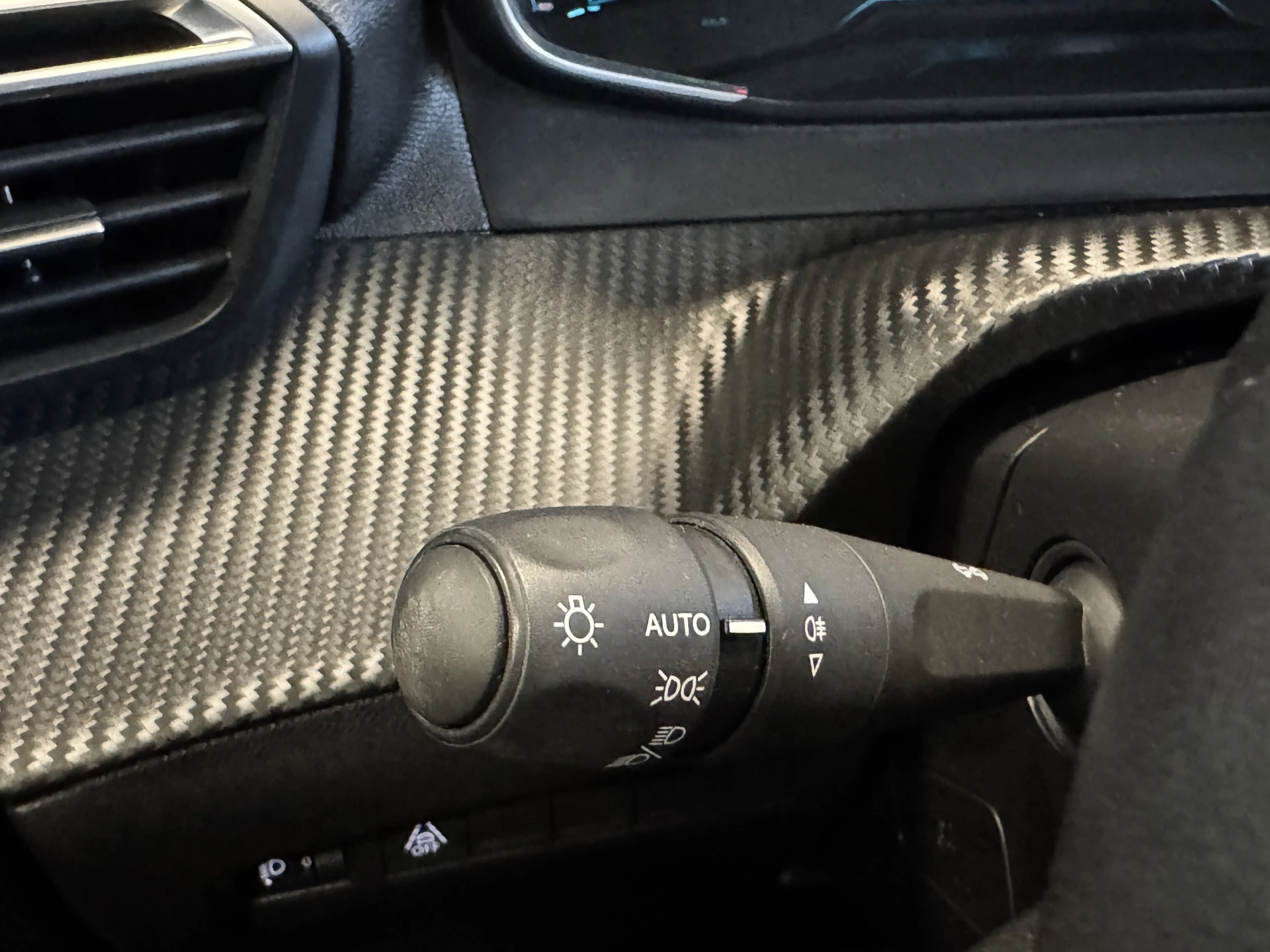 Hoofdafbeelding Peugeot e-2008