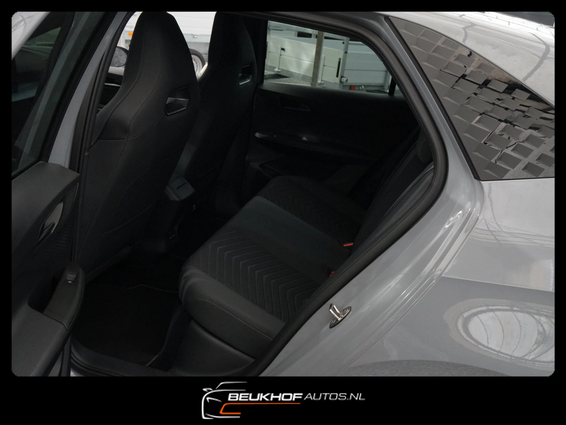 Hoofdafbeelding CUPRA Born