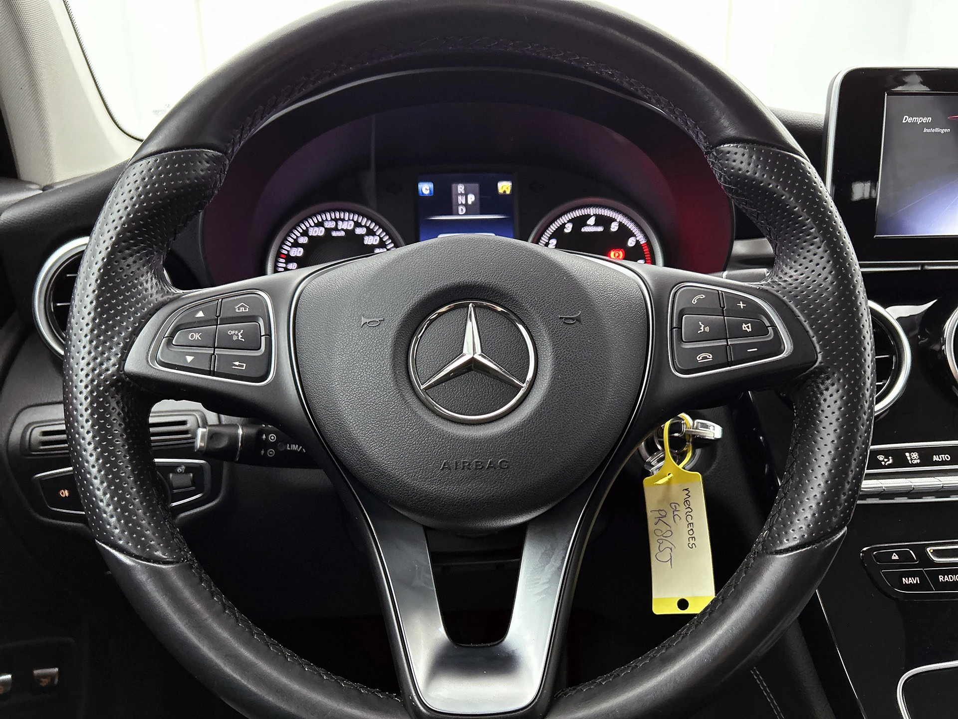 Hoofdafbeelding Mercedes-Benz GLC