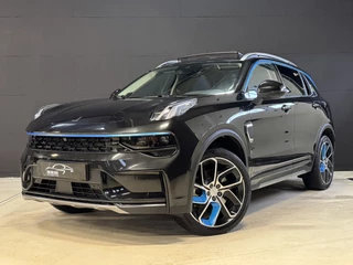 Lynk & Co 01 1.5 | Panoramadak | Adaptive cruise | Camera | Stoelverwarming | Carplay | Sfeerverlichting