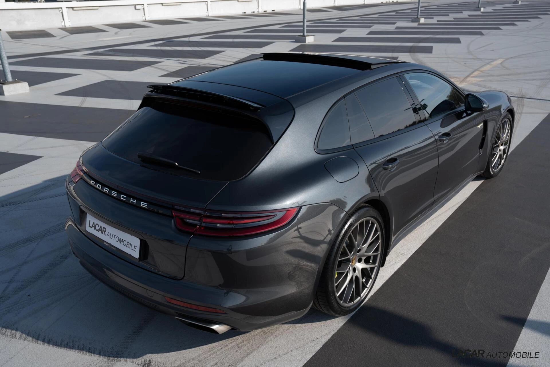 Hoofdafbeelding Porsche Panamera