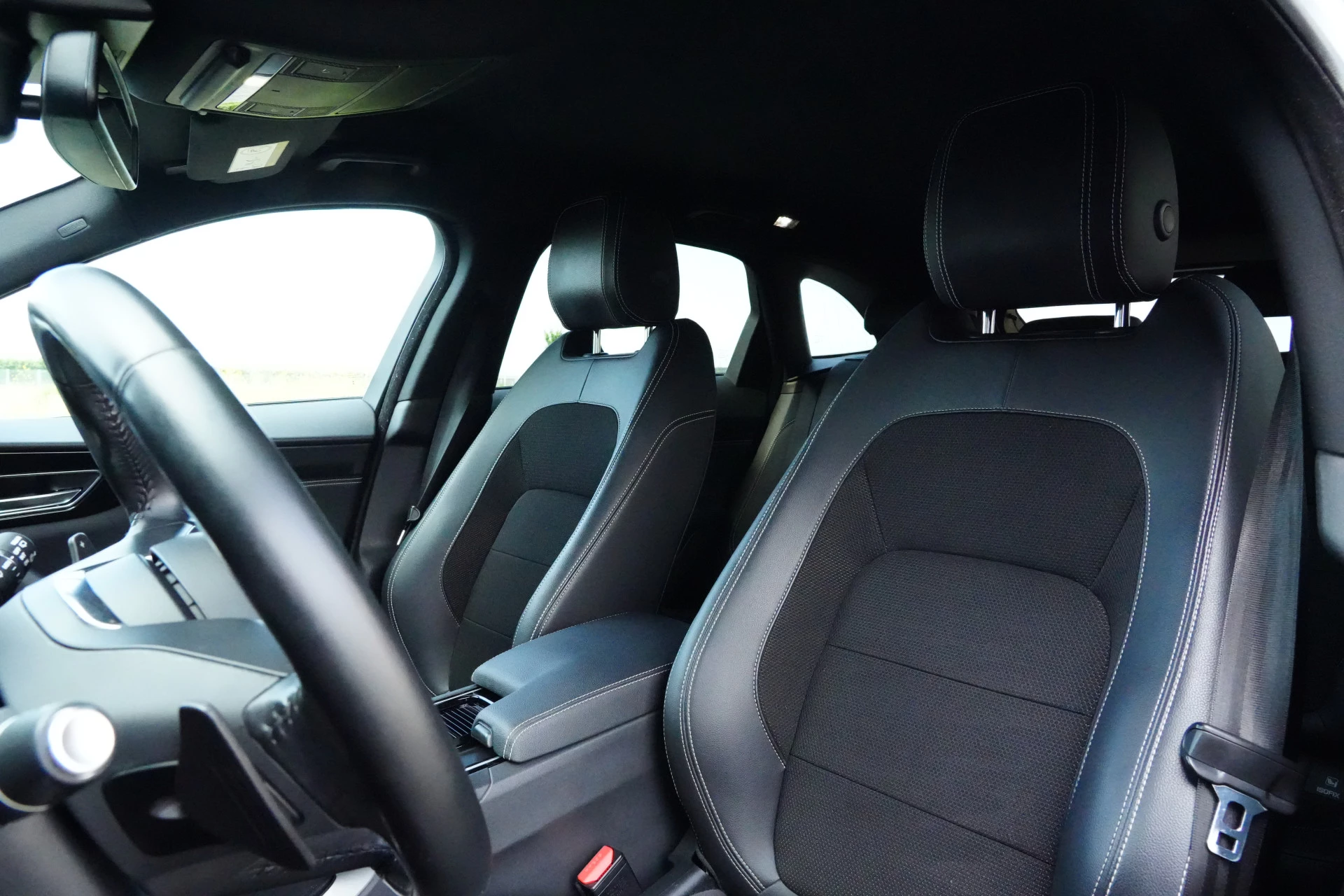 Hoofdafbeelding Jaguar F-PACE