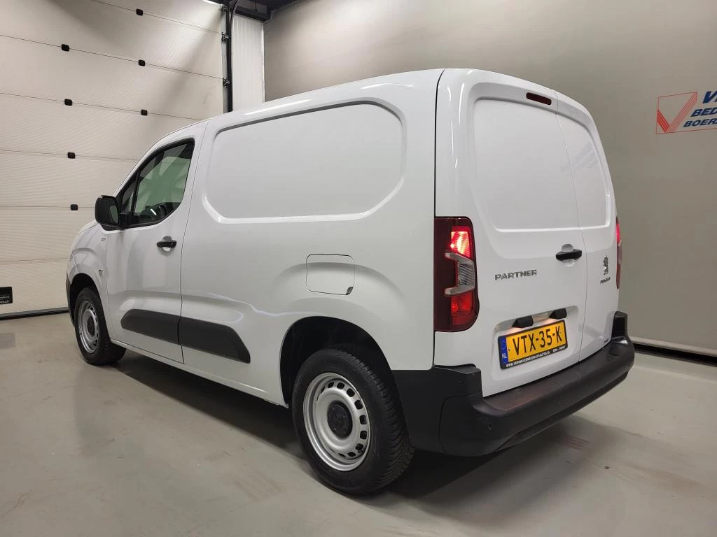 Hoofdafbeelding Peugeot Partner