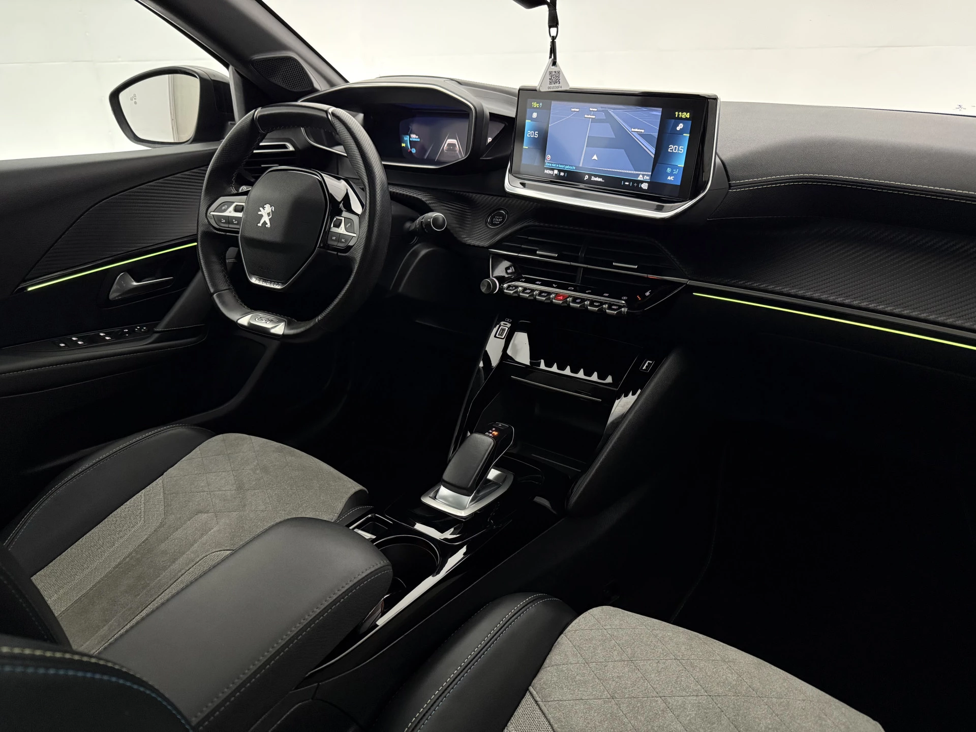 Hoofdafbeelding Peugeot e-208