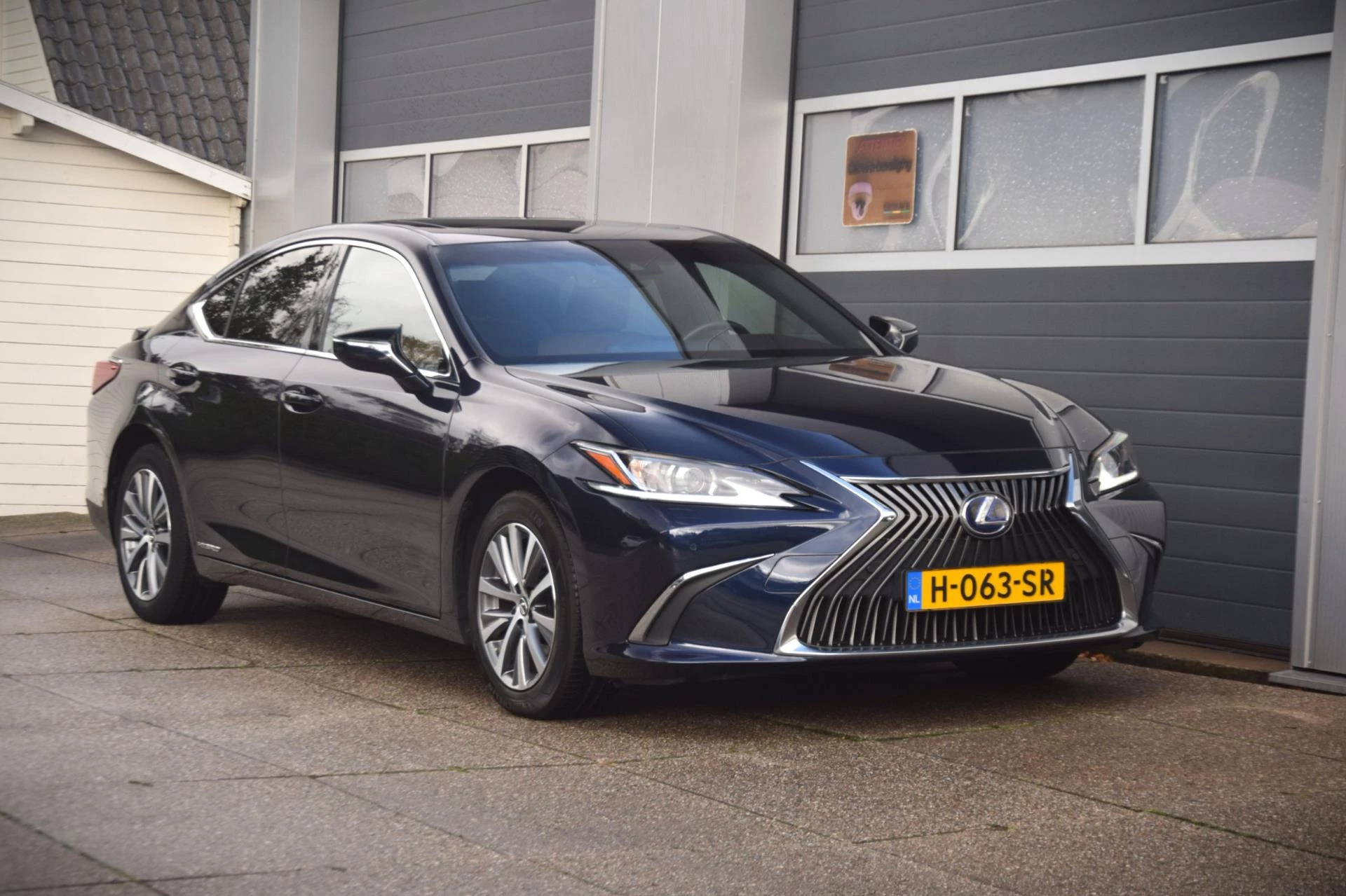 Hoofdafbeelding Lexus ES