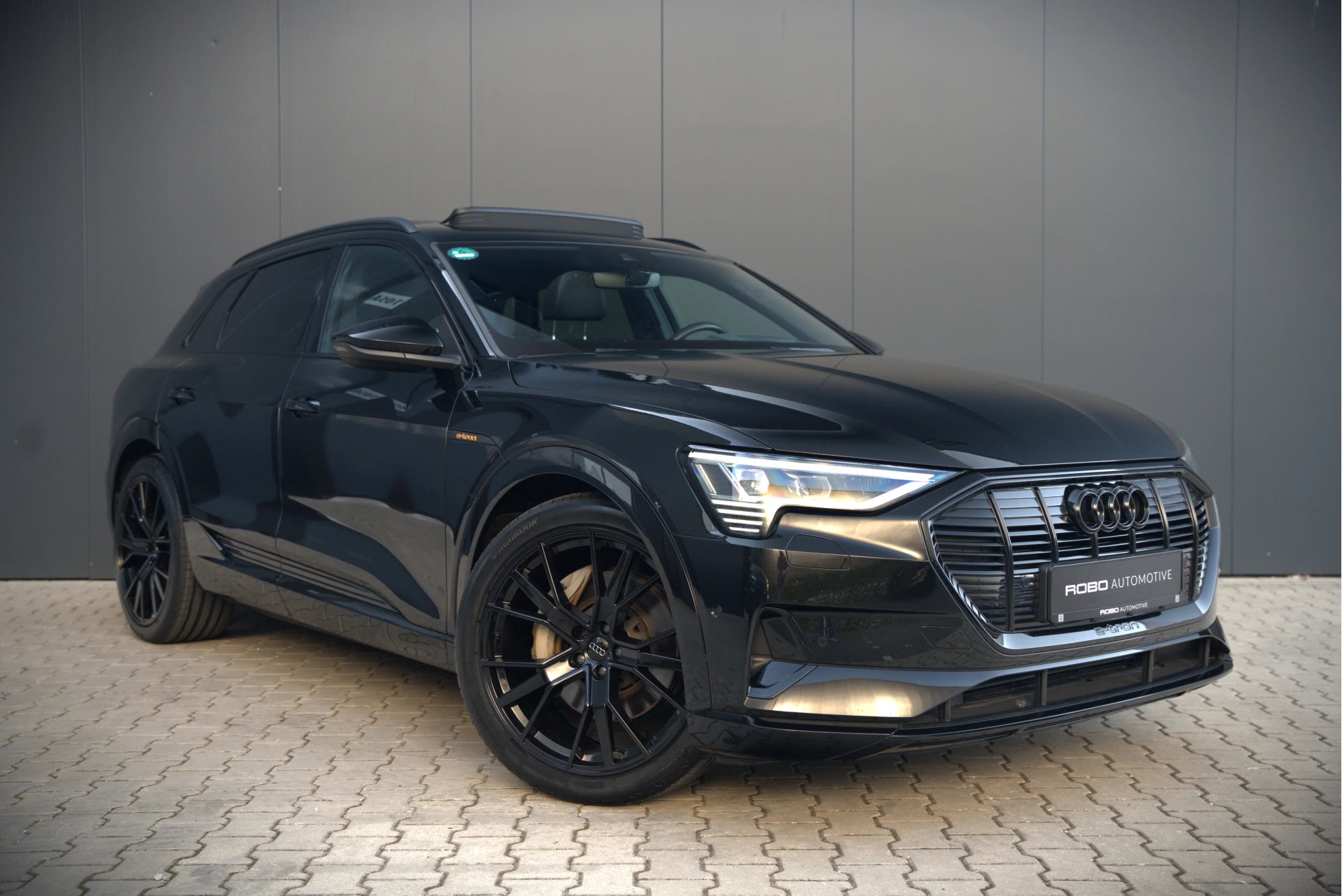 Hoofdafbeelding Audi e-tron