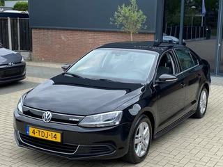Hoofdafbeelding Volkswagen Jetta Volkswagen Jetta 1.4 TSI Hybrid NAVI CRUISE CLIMA PDC L.M. VELGEN AUTOMAAT