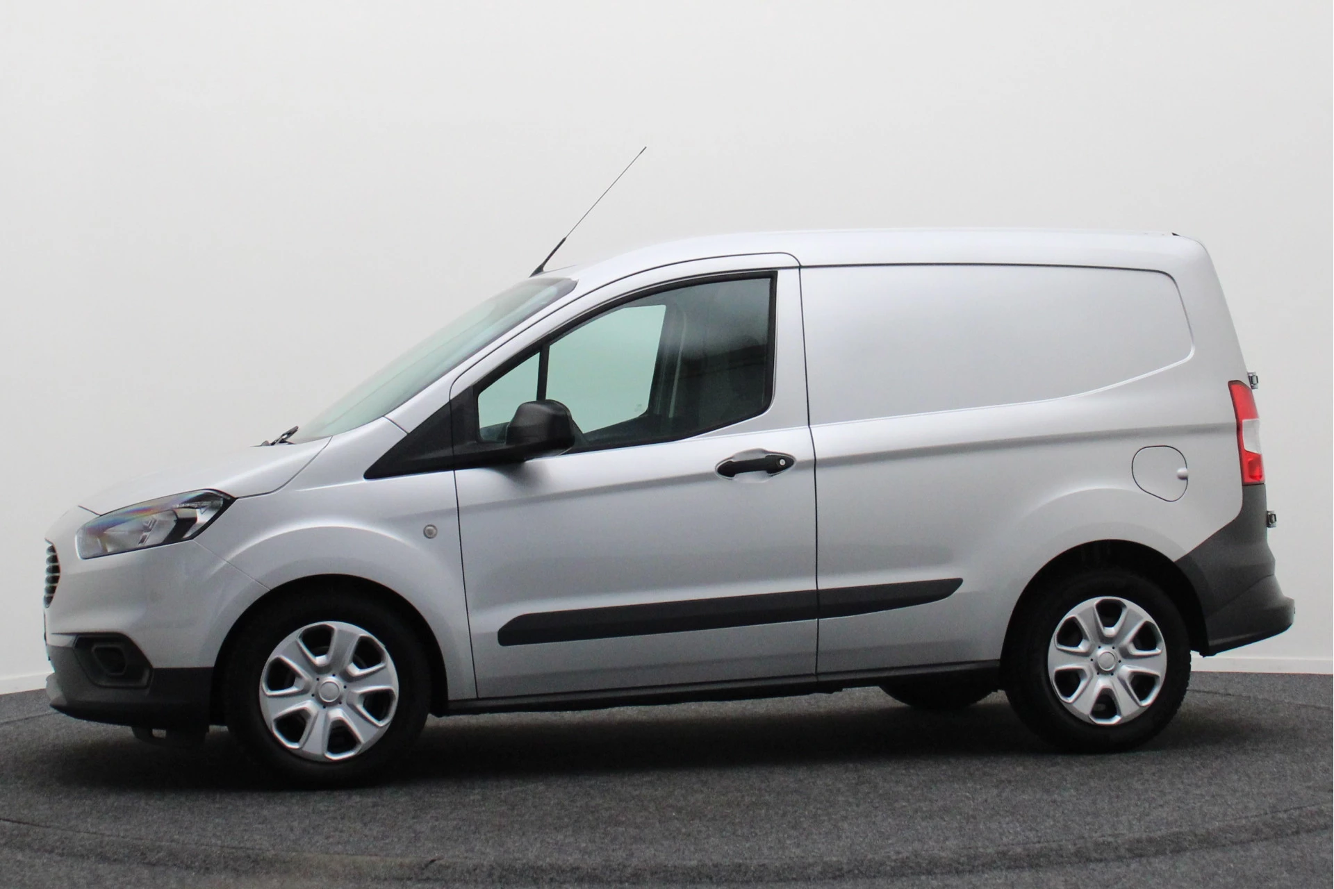 Hoofdafbeelding Ford Transit Courier