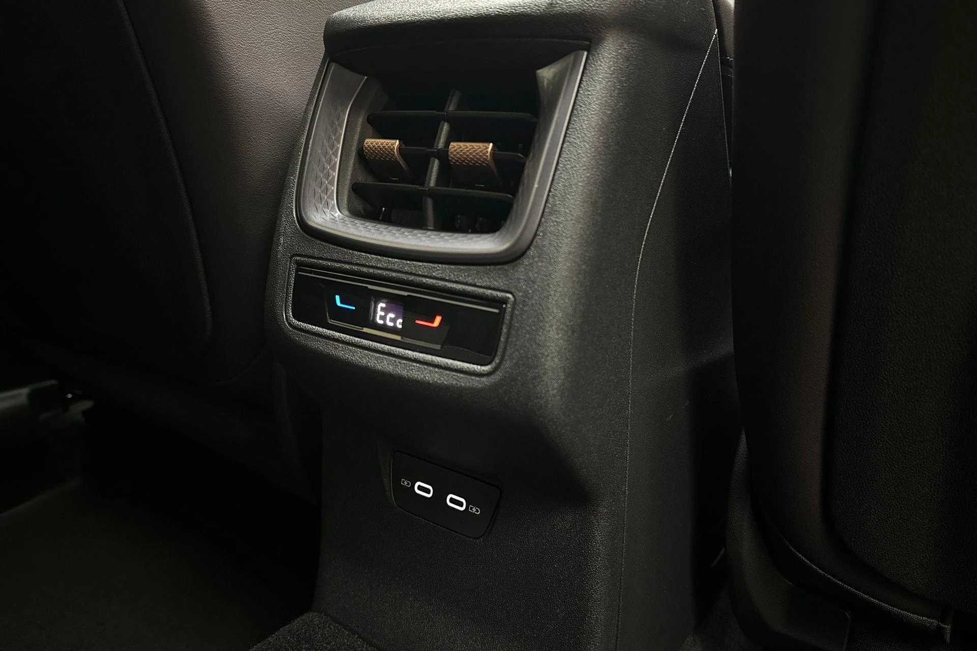 Hoofdafbeelding CUPRA Terramar