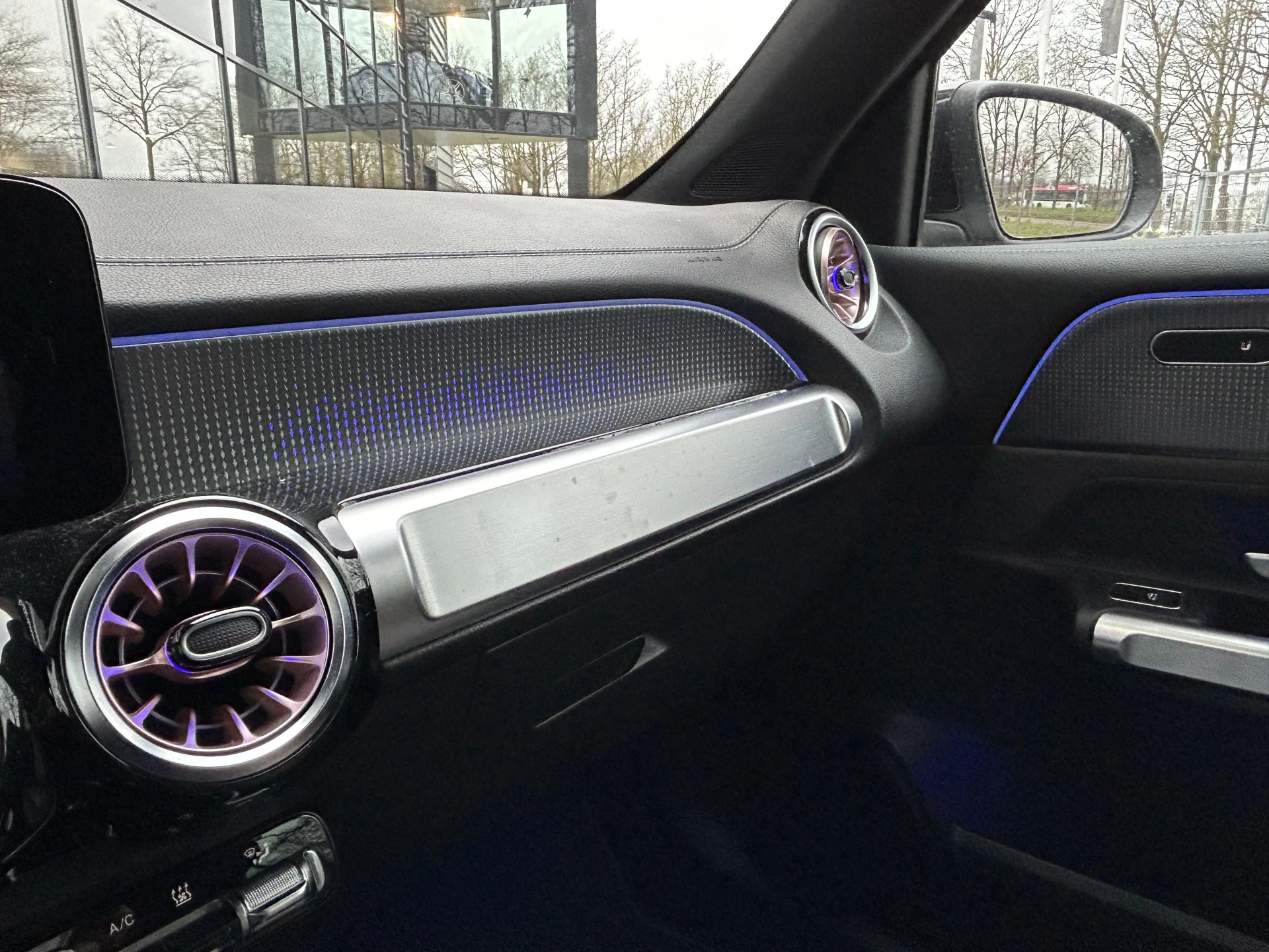 Hoofdafbeelding Mercedes-Benz EQB