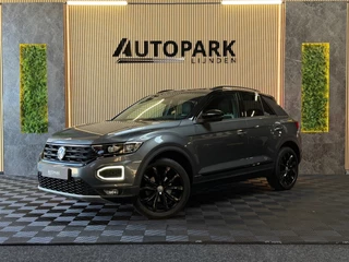 Volkswagen T-Roc 1.5 TSI Sport Business R-Line VIRTUAL|DEALER ONDERHOUDEN|CARPLAY|SFEERVERLICHTING|18INCH|NIGHTPAKKET|NAP|NL AUTO|