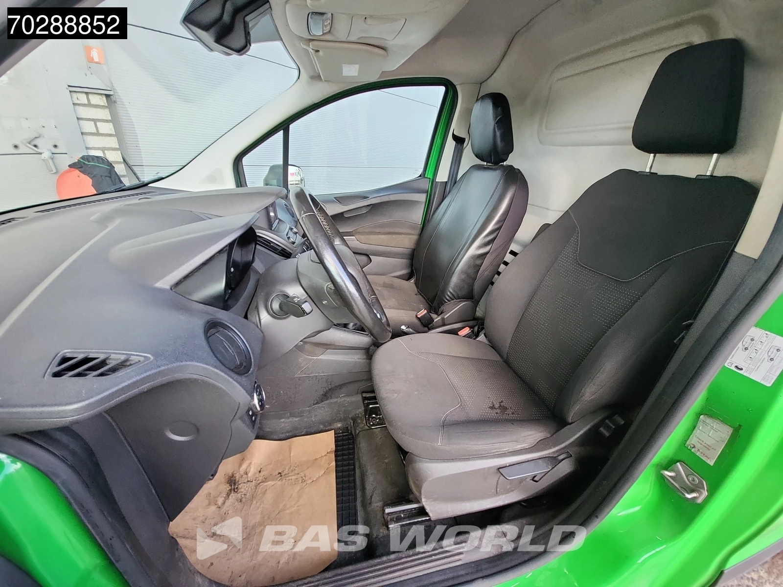 Hoofdafbeelding Ford Transit Courier