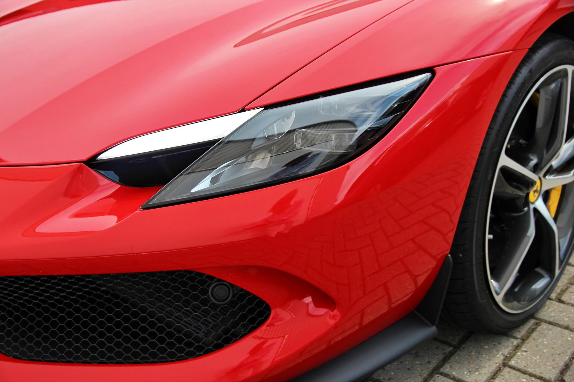 Hoofdafbeelding Ferrari 296