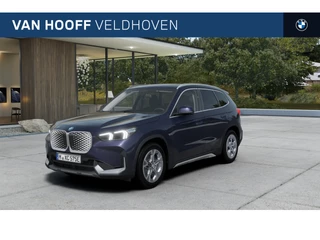 Hoofdafbeelding BMW iX1 BMW iX1 eDrive20 / Trekhaak / Achteruitrijcamera / Comfort Access / Adaptieve LED / Stoelverwarming