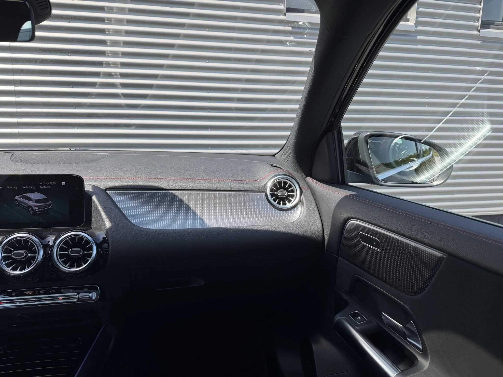 Hoofdafbeelding Mercedes-Benz EQA