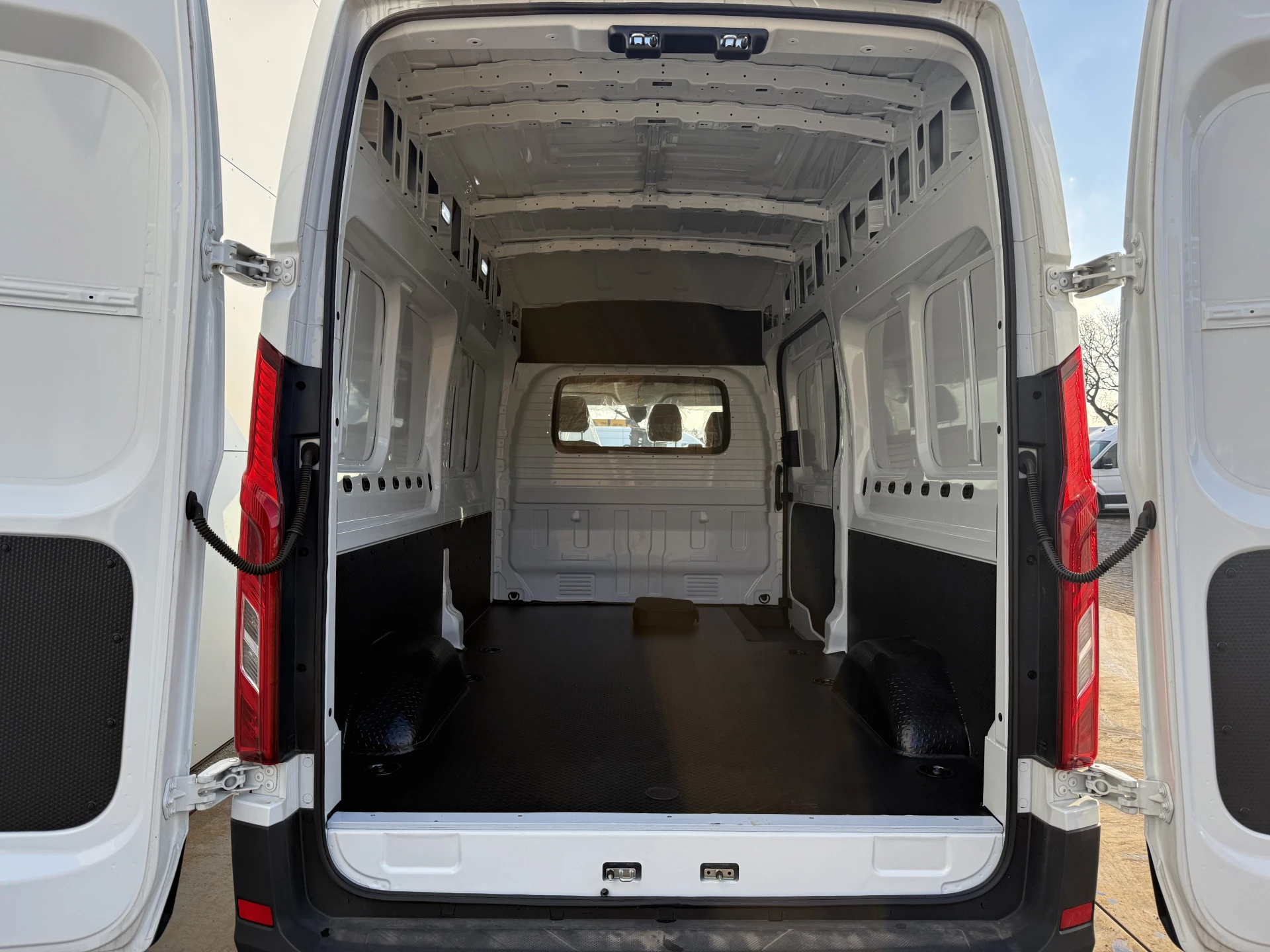 Hoofdafbeelding Maxus eDeliver9