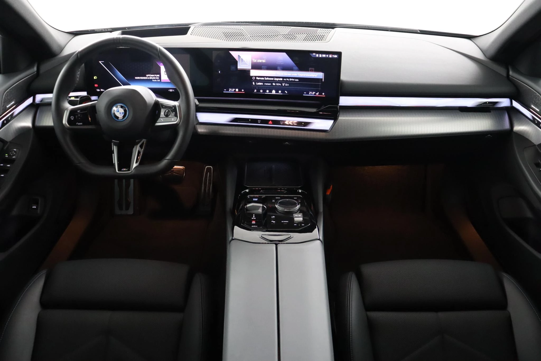 Hoofdafbeelding BMW i5