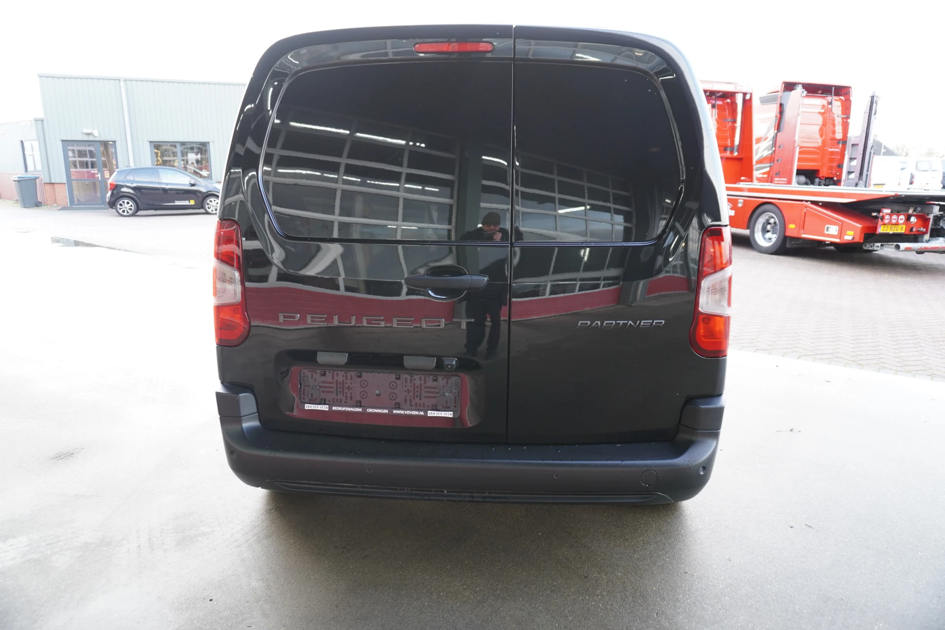 Hoofdafbeelding Peugeot Partner