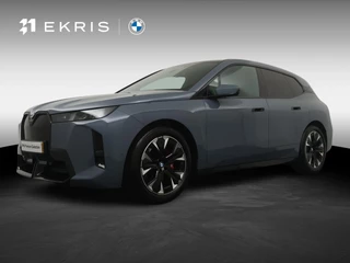 BMW iX xDrive45 101 kWh | M Sport Pro  | Trekhaak | 21" | Driving Assistant Professional |  Stuurverwarming |