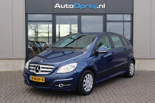 Hoofdafbeelding Mercedes-Benz B-Klasse Mercedes-Benz B-Klasse B 180 BlueEFFICIENCY Airco, Cruise, PDC v+a, half leder, Xenon