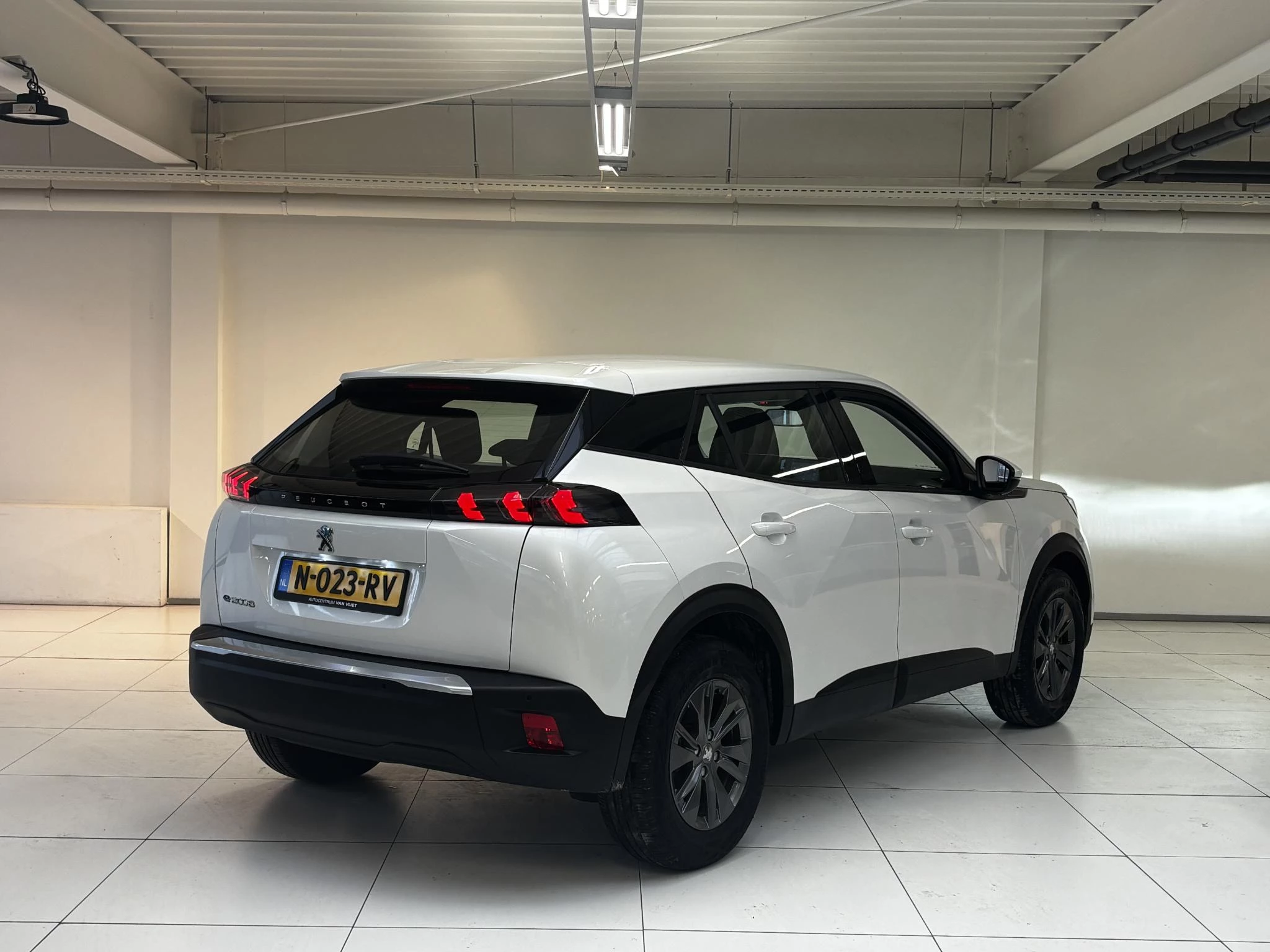 Hoofdafbeelding Peugeot e-2008