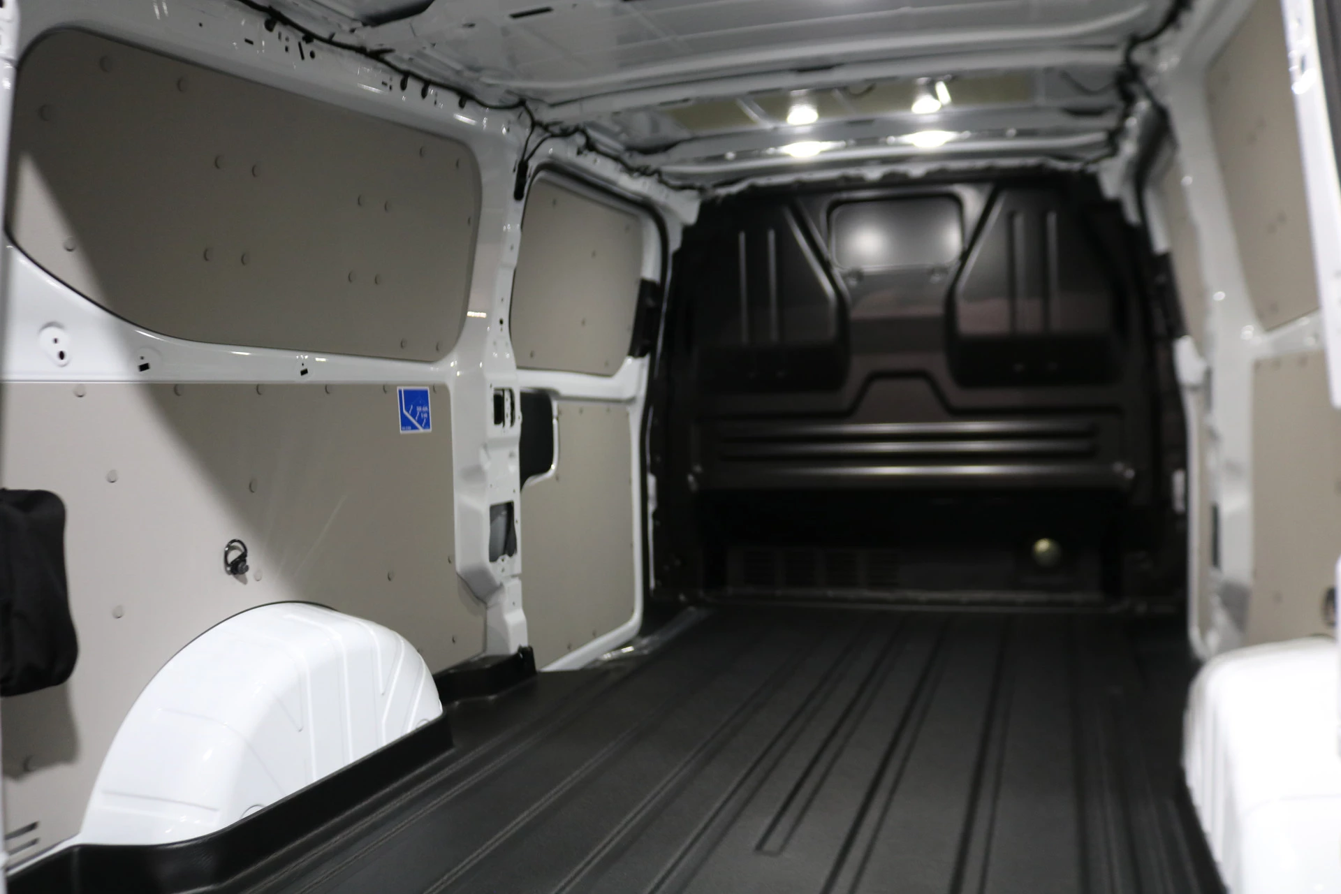 Hoofdafbeelding Ford E-Transit Custom