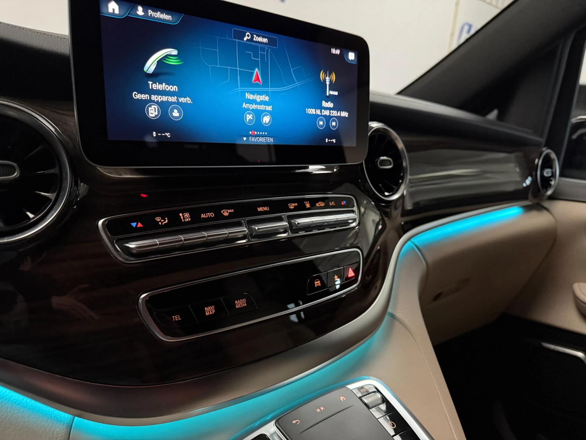 Hoofdafbeelding Mercedes-Benz EQV