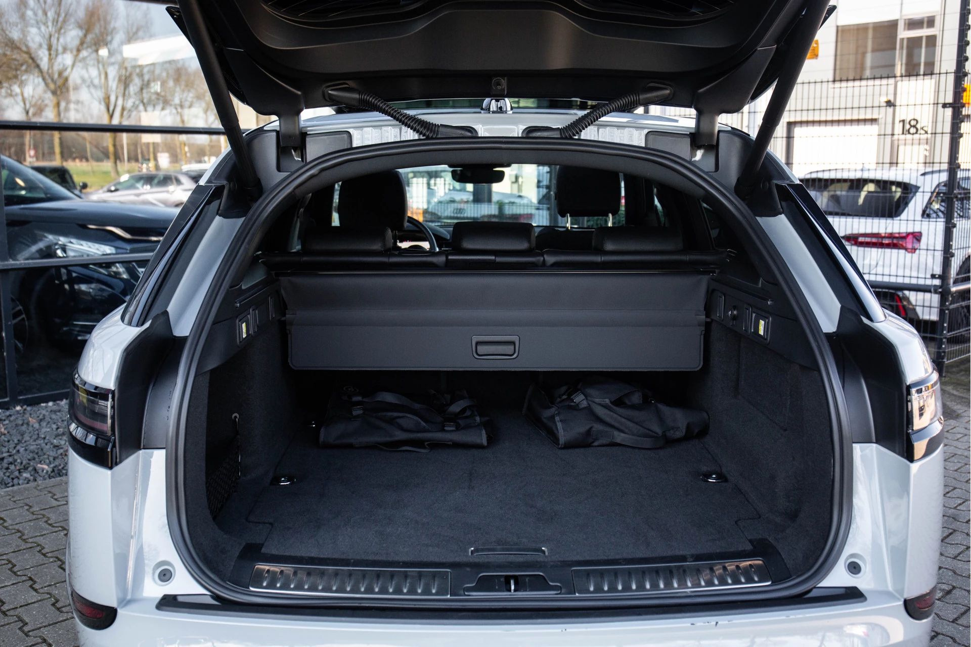 Hoofdafbeelding Land Rover Range Rover Velar