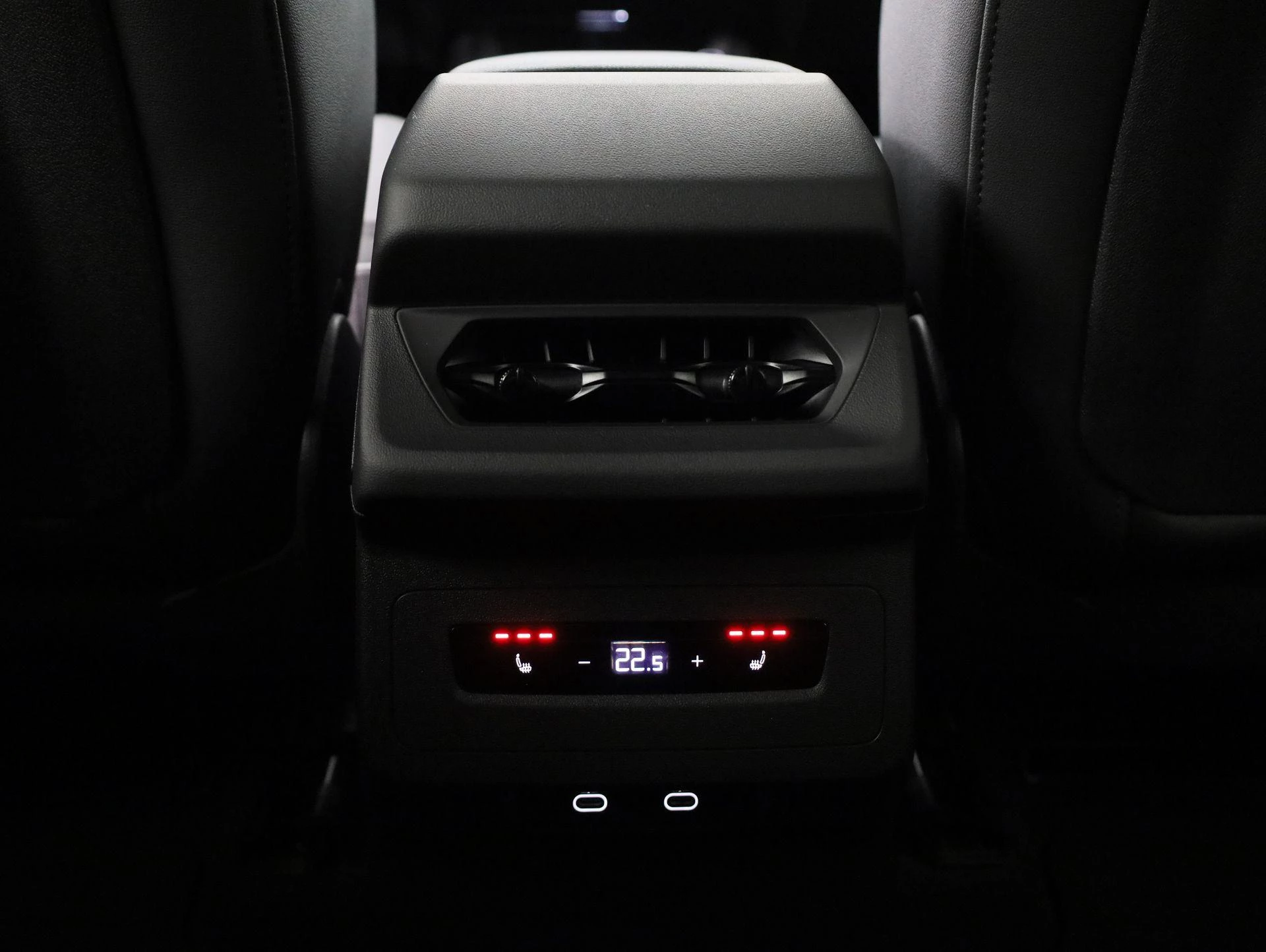 Hoofdafbeelding Audi A6 Avant e-tron
