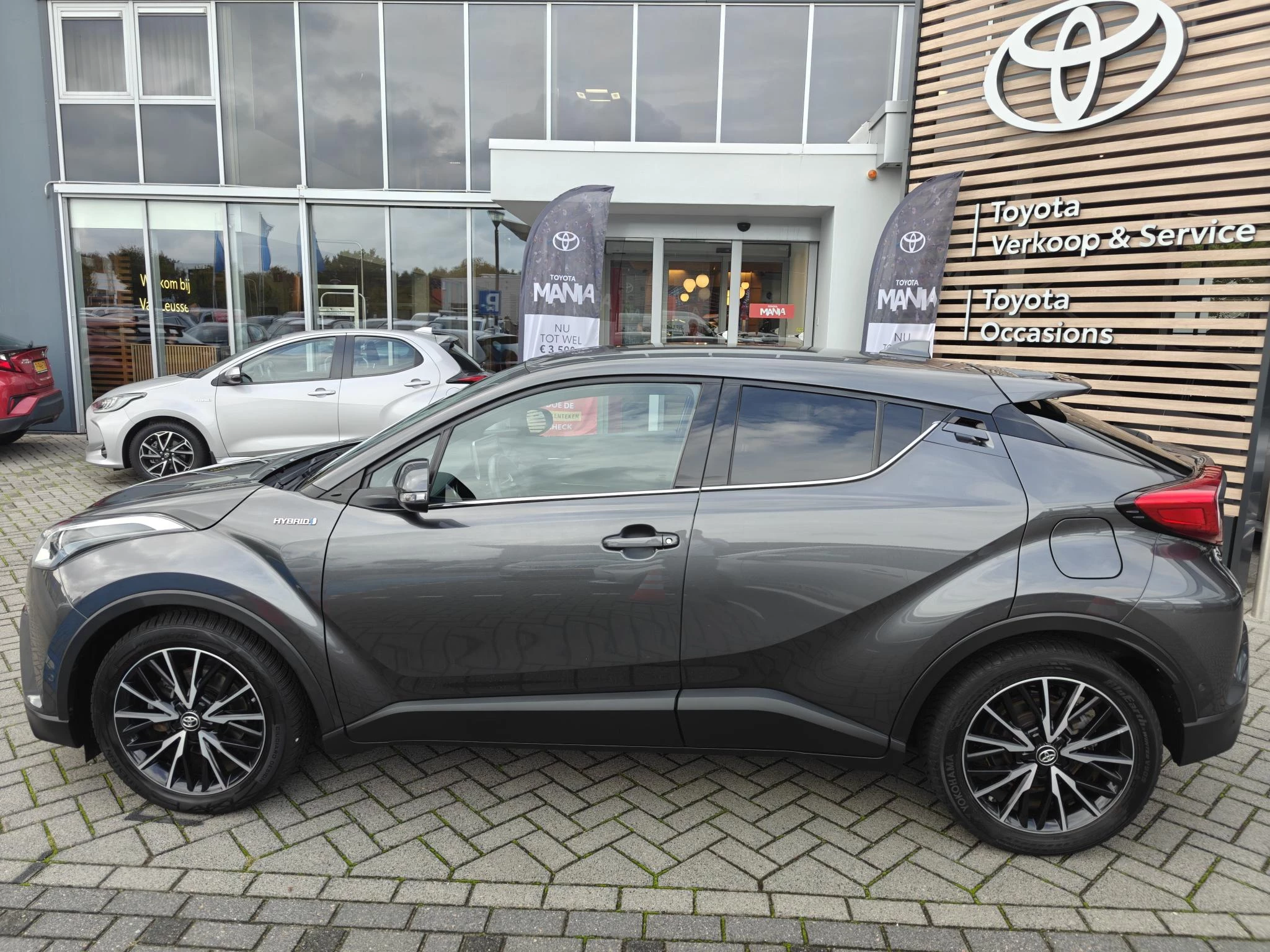 Hoofdafbeelding Toyota C-HR