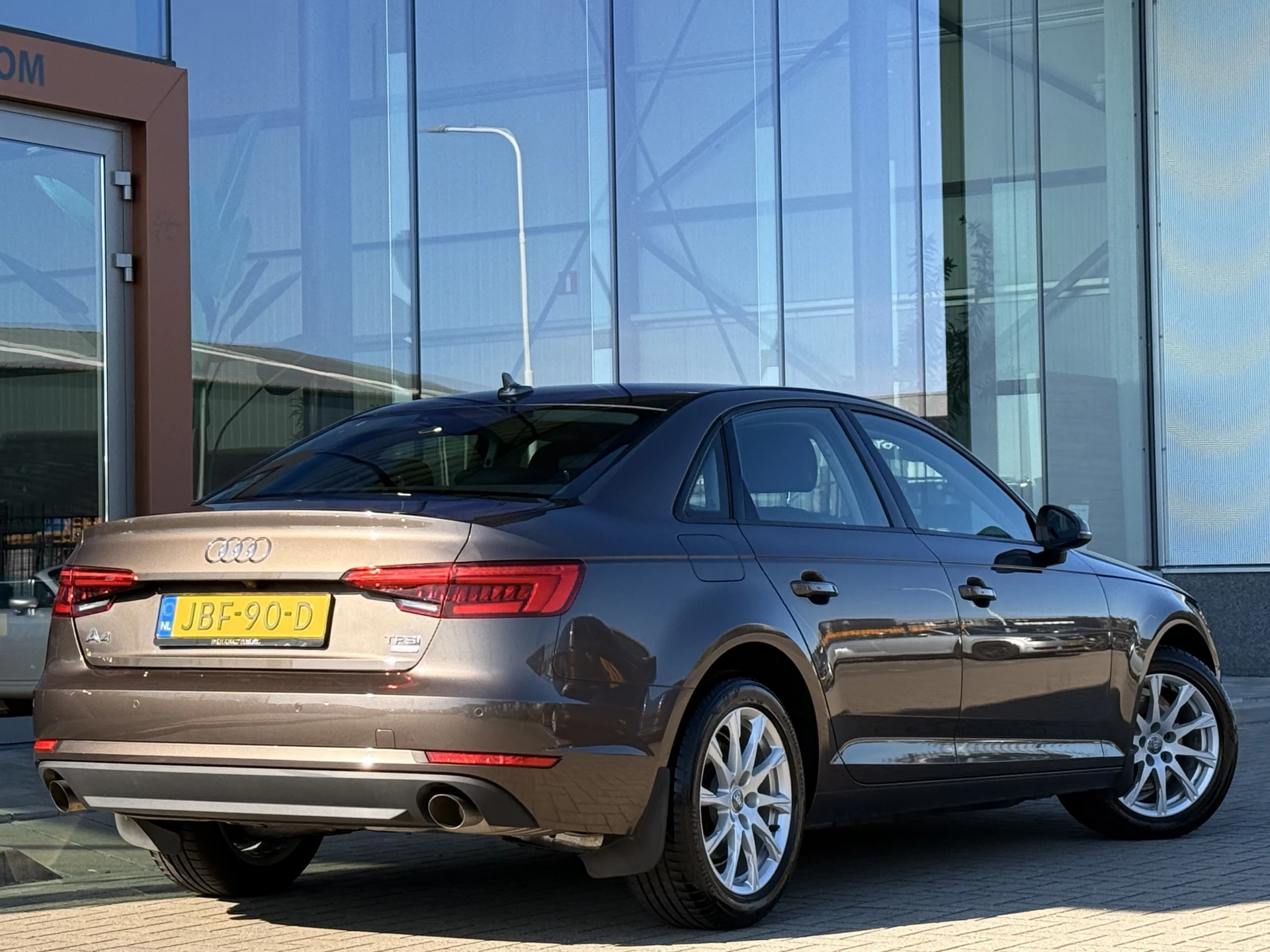 Hoofdafbeelding Audi A4