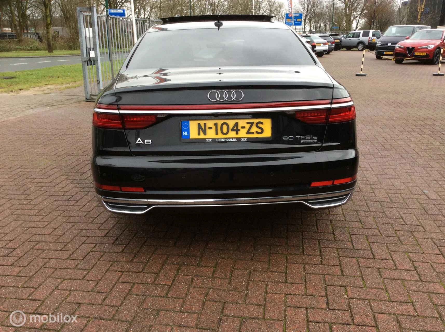 Hoofdafbeelding Audi A8