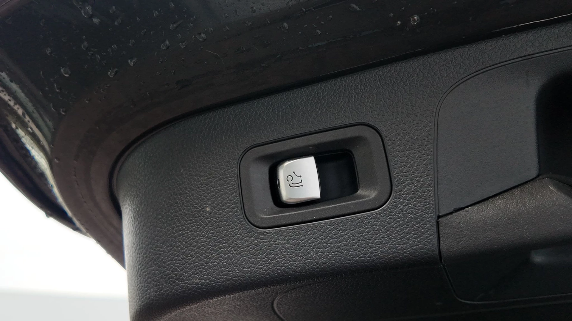 Hoofdafbeelding Mercedes-Benz EQC